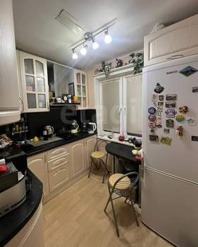 3-к квартира, вторичка, 58м2, 4/5 этаж