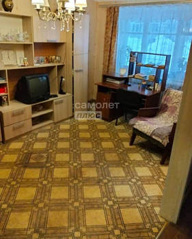 2-к квартира, вторичка, 42м2, 1/4 этаж