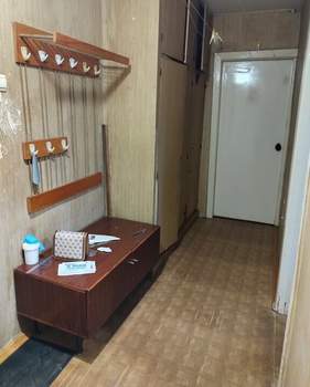 2-к квартира, вторичка, 47м2, 1/10 этаж
