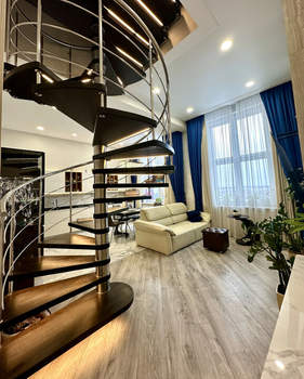 4-к квартира, вторичка, 143м2, 17/18 этаж