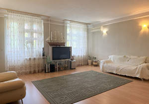 3-к квартира, вторичка, 110м2, 2/5 этаж