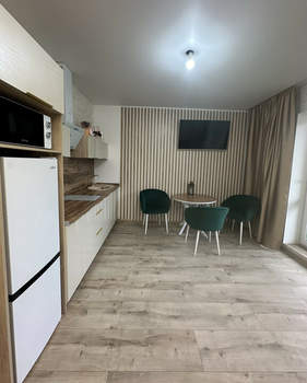 2-к квартира, вторичка, 70м2, 1/1 этаж