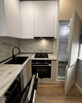 3-к квартира, вторичка, 58м2, 1/5 этаж