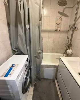 2-к квартира, вторичка, 54м2, 1/5 этаж