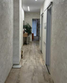 2-к квартира, вторичка, 70м2, 1/1 этаж