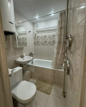 2-к квартира, вторичка, 44м2, 1/5 этаж