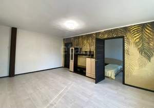 3-к квартира, вторичка, 42м2, 1/5 этаж