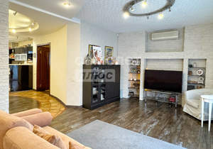 4-к квартира, вторичка, 126м2, 2/4 этаж