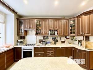 4-к квартира, вторичка, 108м2, 2/5 этаж