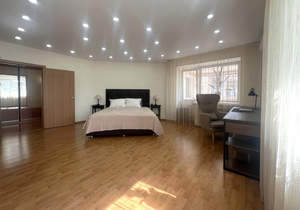 3-к квартира, вторичка, 125м2, 2/5 этаж