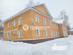 3-к квартира, вторичка, 58м2, 1/2 этаж