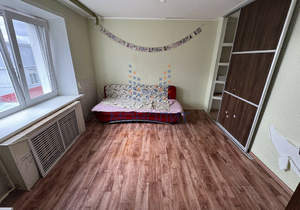 3-к квартира, вторичка, 53м2, 1/3 этаж