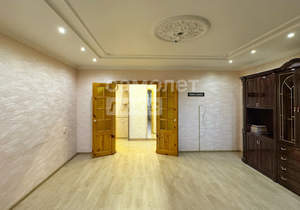 4-к квартира, вторичка, 122м2, 3/5 этаж