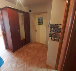 3-к квартира, вторичка, 58м2, 2/5 этаж