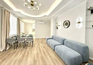 4-к квартира, вторичка, 155м2, 2/3 этаж