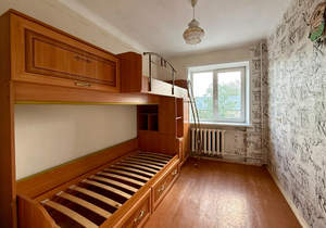 4-к квартира, вторичка, 62м2, 4/5 этаж