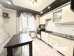 2-к квартира, вторичка, 53м2, 1/5 этаж