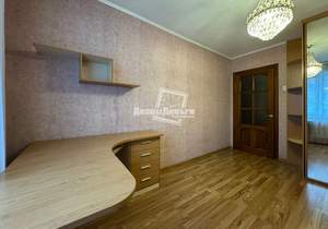 2-к квартира, вторичка, 55м2, 1/9 этаж