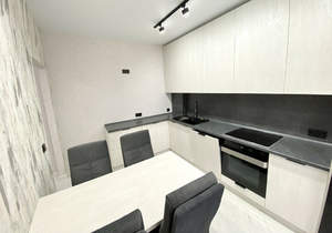 3-к квартира, вторичка, 80м2, 10/10 этаж