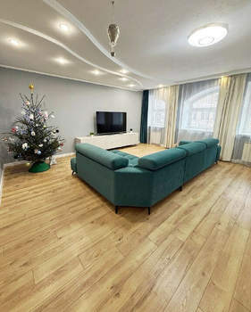 4-к квартира, вторичка, 137м2, 1/5 этаж