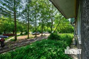 2-к квартира, вторичка, 44м2, 1/5 этаж