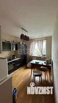 2-к квартира, вторичка, 66м2, 7/16 этаж