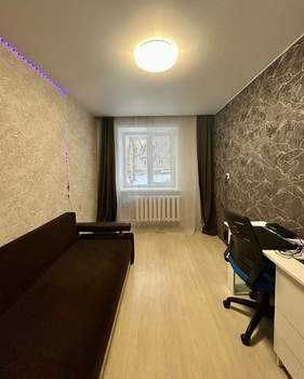 3-к квартира, вторичка, 58м2, 1/5 этаж