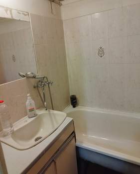 2-к квартира, вторичка, 47м2, 1/10 этаж