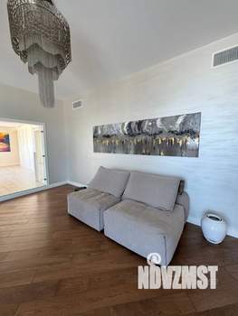 4-к квартира, вторичка, 241м2, 14/15 этаж