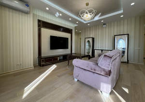 2-к квартира, вторичка, 107м2, 12/12 этаж