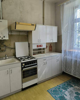 2-к квартира, вторичка, 71м2, 1/4 этаж
