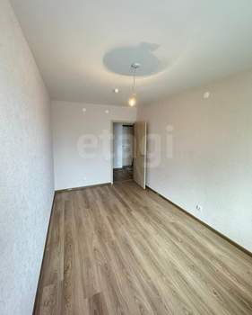 2-к квартира, вторичка, 42м2, 1/9 этаж