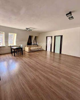 3-к квартира, вторичка, 103м2, 4/4 этаж