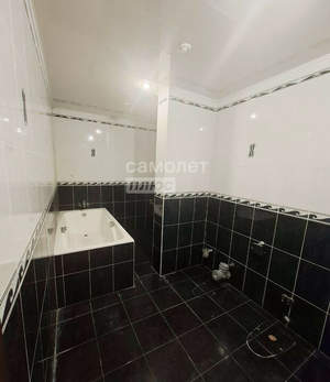 4-к квартира, вторичка, 137м2, 3/5 этаж