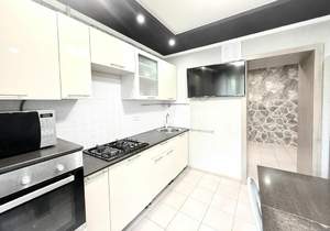 2-к квартира, вторичка, 53м2, 1/5 этаж