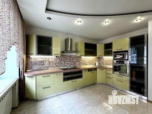5-к квартира, вторичка, 180м2, 3/5 этаж