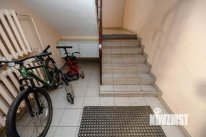 2-к квартира, вторичка, 57м2, 9/9 этаж