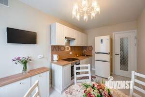 1-к квартира, вторичка, 42м2, 2/5 этаж