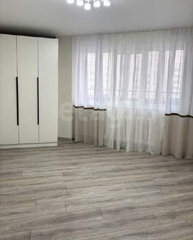 2-к квартира, вторичка, 63м2, 5/17 этаж