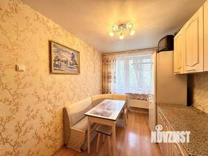 3-к квартира, вторичка, 65м2, 4/10 этаж