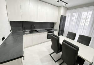 3-к квартира, вторичка, 80м2, 10/10 этаж