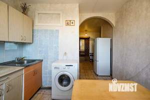 3-к квартира, вторичка, 58м2, 8/9 этаж