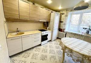 4-к квартира, вторичка, 72м2, 2/9 этаж