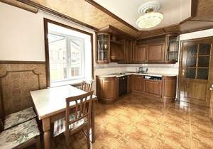 4-к квартира, вторичка, 128м2, 1/2 этаж