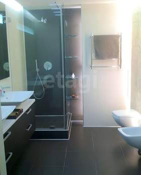 2-к квартира, вторичка, 107м2, 5/5 этаж