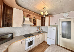 4-к квартира, вторичка, 74м2, 4/10 этаж