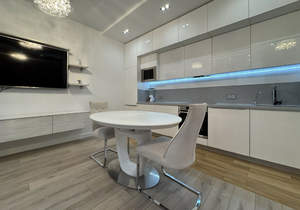 2-к квартира, вторичка, 72м2, 2/4 этаж