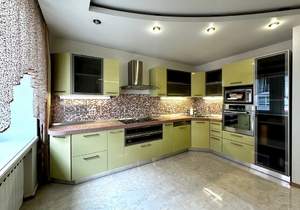 5-к квартира, вторичка, 180м2, 3/5 этаж