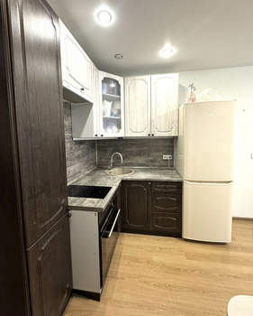 2-к квартира, вторичка, 43м2, 9/9 этаж