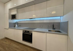 2-к квартира, вторичка, 72м2, 2/4 этаж